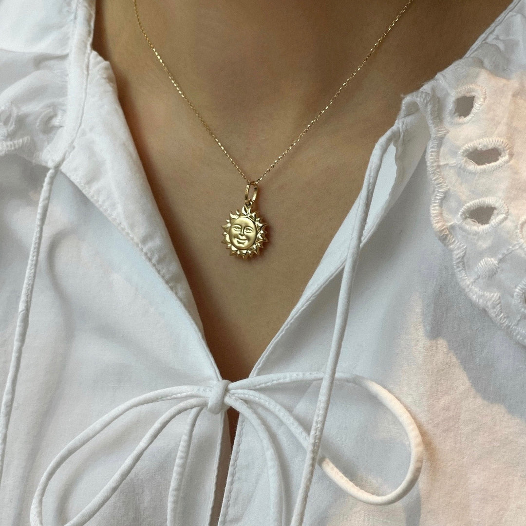 Anhänger SOLE 18 kt Gold - 22x22mm